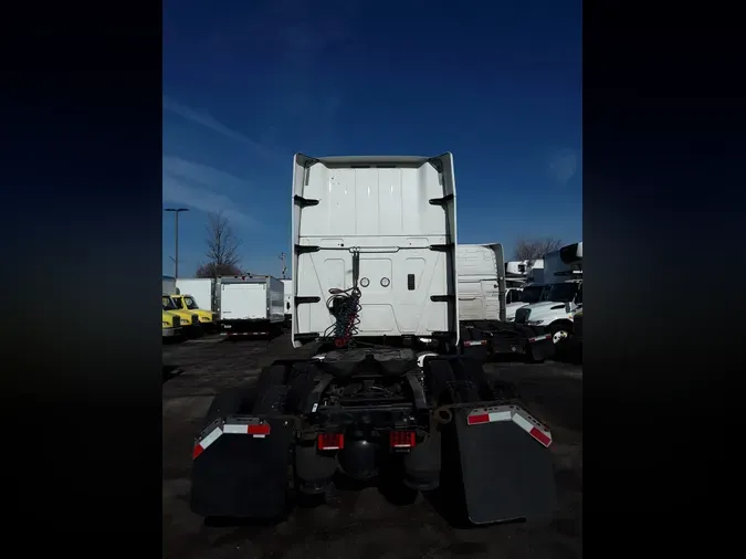 2020 NAVISTAR INTERNATIONAL LT625 SLPR CAB