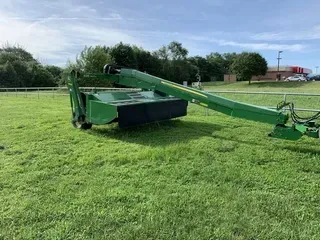 2015 John Deere 835