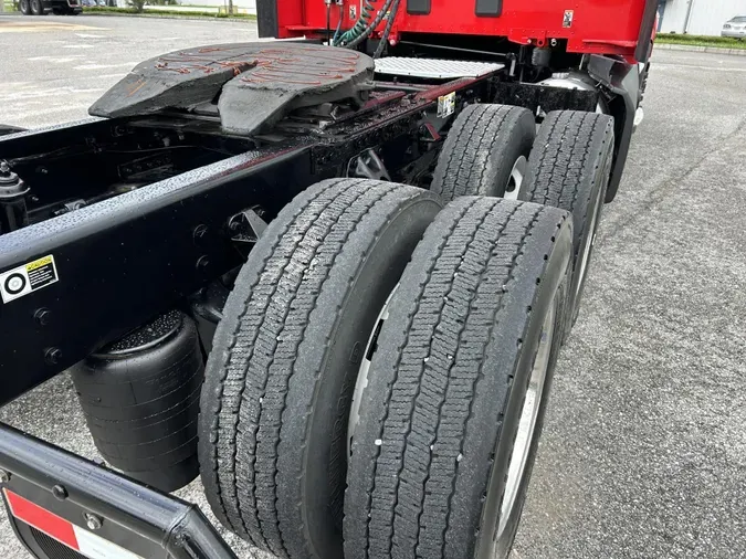 2022 Kenworth T680