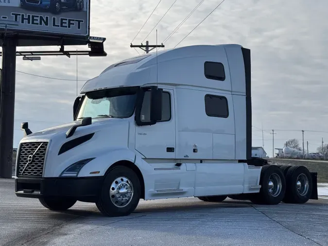 2023 VOLVO VNL64T8603b48e85b117b7cf2f795da74b27a9d08