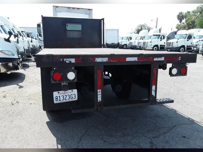 2015 FREIGHTLINER/MERCEDES M2 106