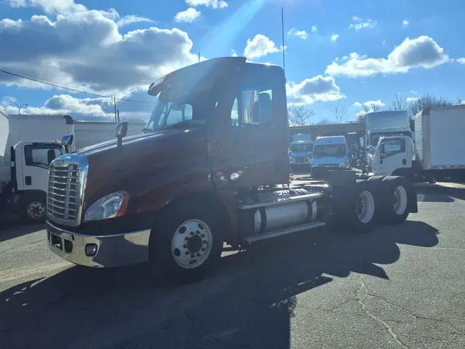 2018 FREIGHTLINER/MERCEDES CASCADIA 1253b4972846323686bc7ab5031ff55634c