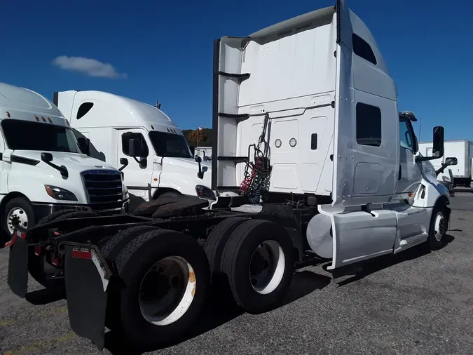 2019 NAVISTAR INTERNATIONAL LT625 SLPR CAB