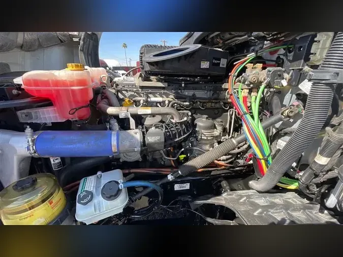 2020 FREIGHTLINER CA126