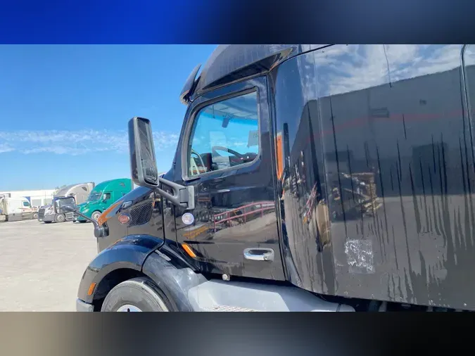 2021 Peterbilt 579