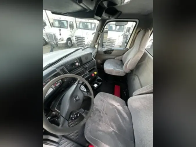 2018 NAVISTAR INTERNATIONAL LT625 DAYCAB T/A3b584f498c874c5ff6bf00badf10e4ed