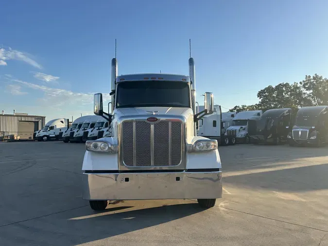 2020 Peterbilt 567