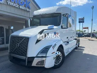 2019 VOLVO VNL64T740