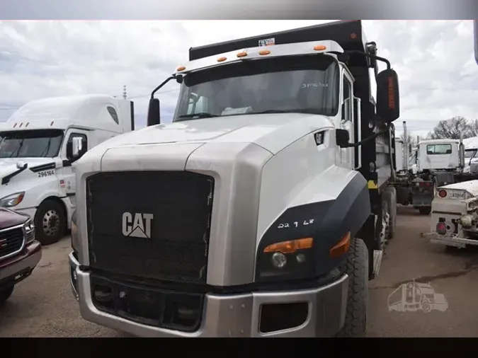 2015 CATERPILLAR CT660S