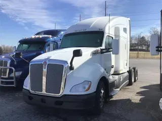 2017 KENWORTH T680