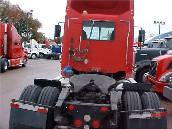 2004 FREIGHTLINER CENTURY 112