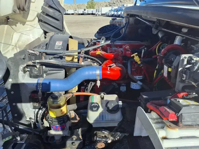 2019 FREIGHTLINER/MERCEDES M2 106