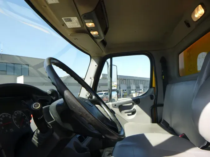 2020 Freightliner Business Class M2 106