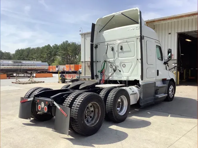 2021 Freightliner Cascadia