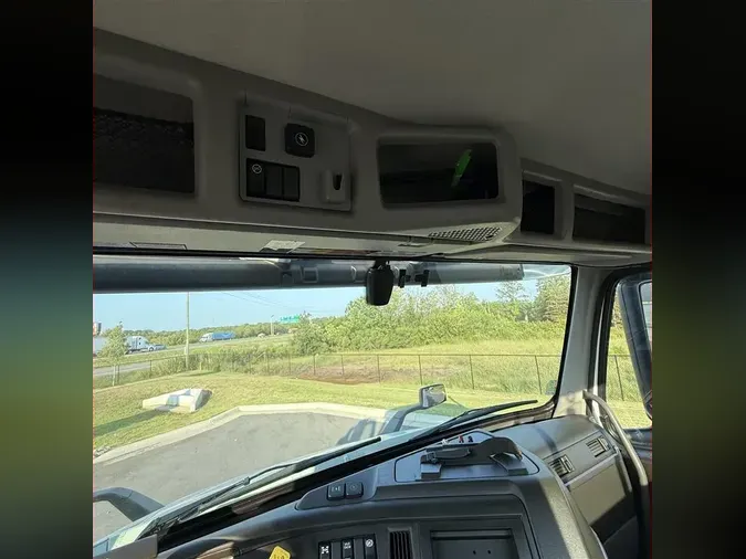 2024 VOLVO VNR64T3003b63ab8a84bd579e1226bde862c500d6