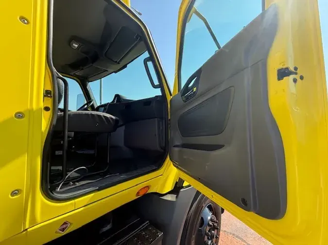 2020 INTERNATIONAL RH613