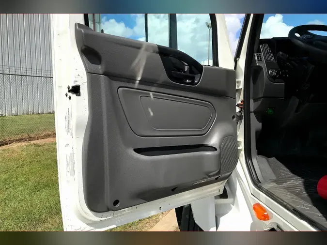 2019 INT LT625 6x4