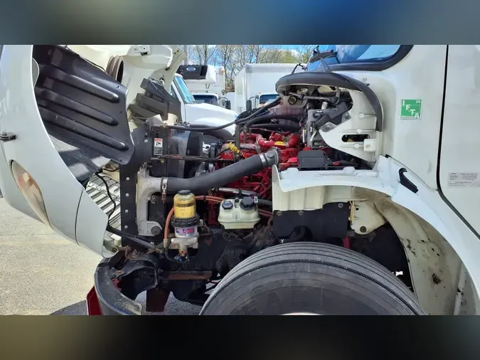 2019 FREIGHTLINER/MERCEDES M2 106