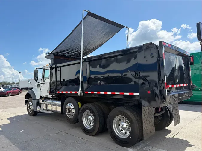 2018 Mack GU (Granite)