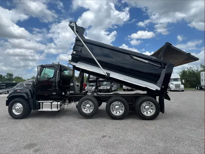 2019 Freightliner 114SD