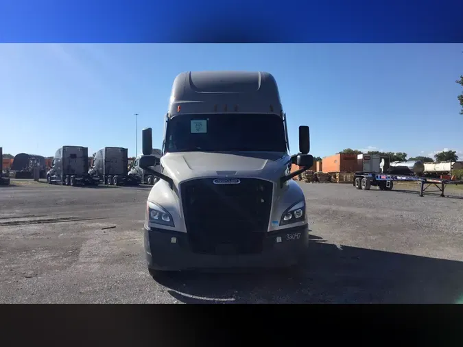 2024 Freightliner Cascadia 126