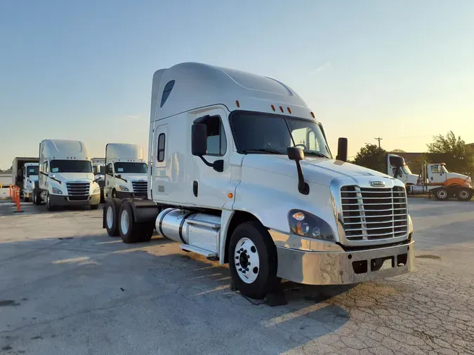 2019 FREIGHTLINER/MERCEDES CASCADIA 125