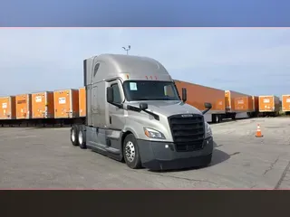 2022 Freightliner Cascadia 126