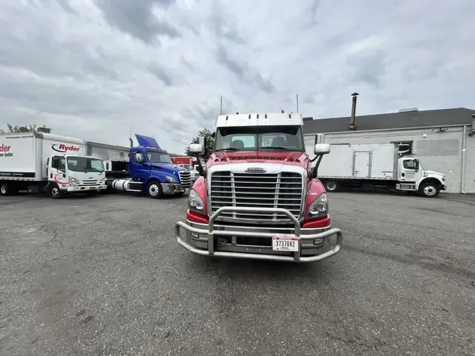 2019 FREIGHTLINER CASCADIA 125