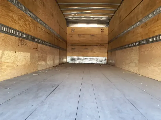 2020 NAVISTAR INTERNATIONAL MV607 (4X2)