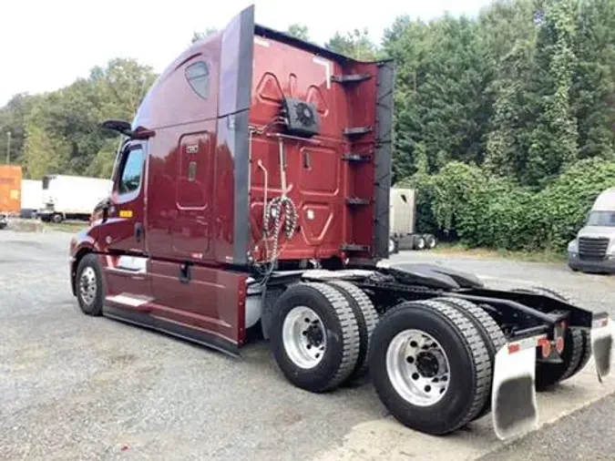 2023 Freightliner Cascadia