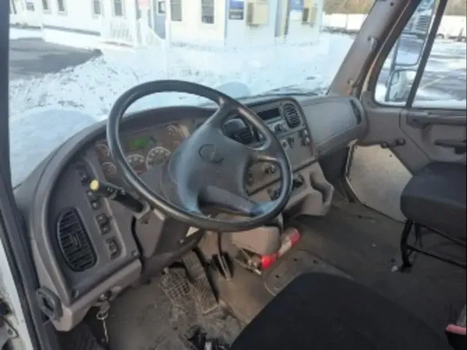 2018 FREIGHTLINER/MERCEDES M2 106