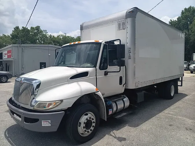 2017 NAVISTAR INTERNATIONAL 4300 SBA