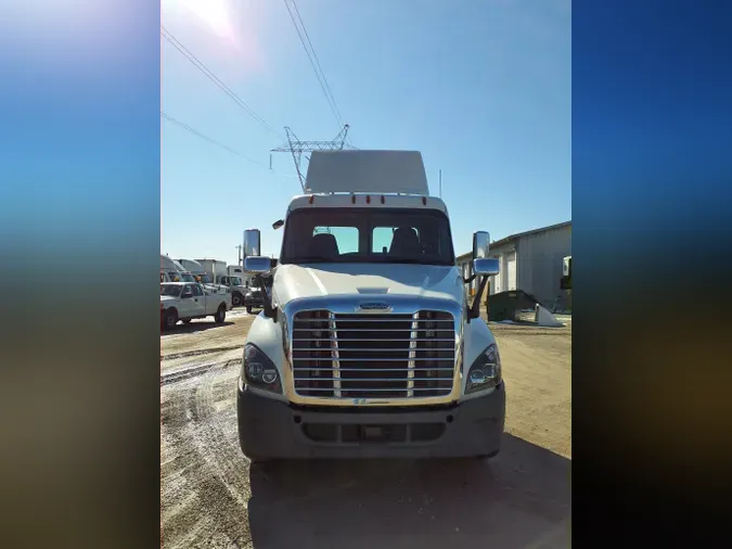 2018 FREIGHTLINER/MERCEDES CASCADIA 125