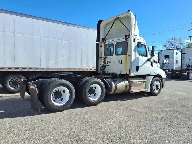 2019 FREIGHTLINER/MERCEDES NEW CASCADIA PX12664