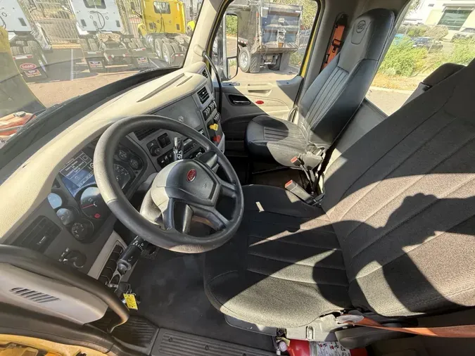 2021 Peterbilt 579