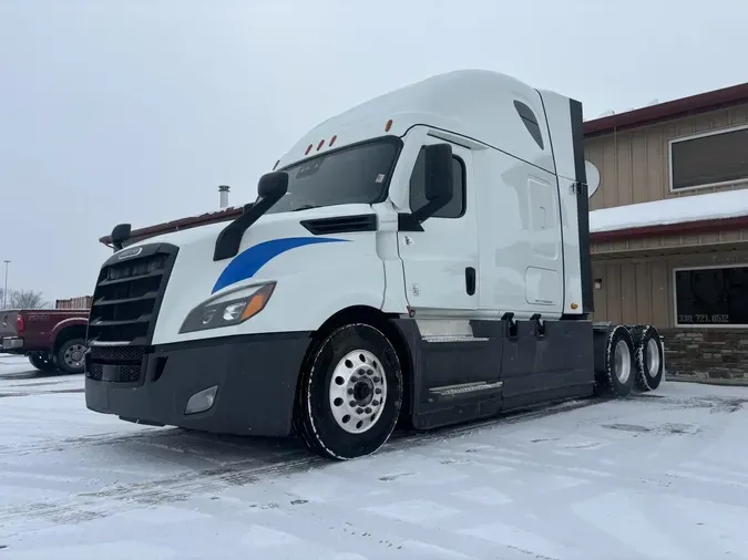 2022 Freightliner Cascadia 126