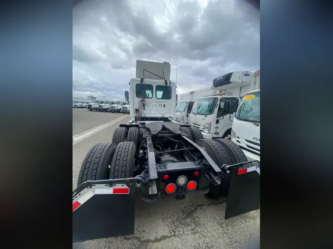 2020 FREIGHTLINER/MERCEDES NEW CASCADIA PX126643b9c9e508af9bc11b09de7c8078e341d