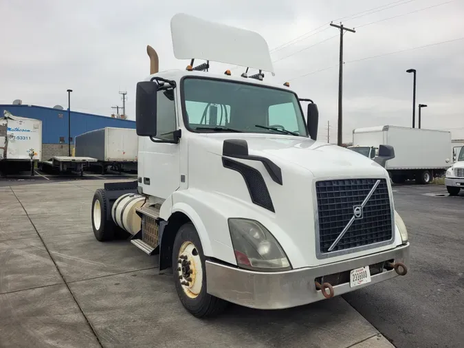 2016 VOLVO VNL42TRACTOR