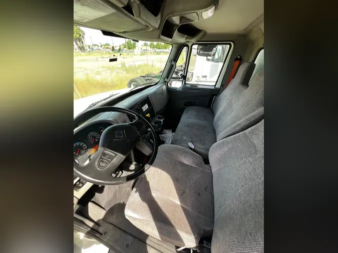 2019 NAVISTAR INTERNATIONAL 4300