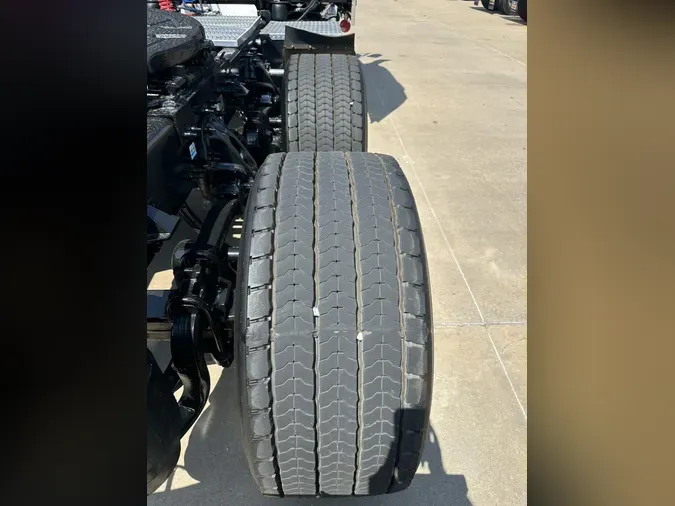 2022 Peterbilt 389