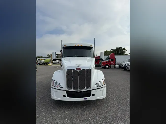 2023 Peterbilt 579