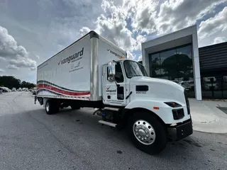 2021 Mack MD6