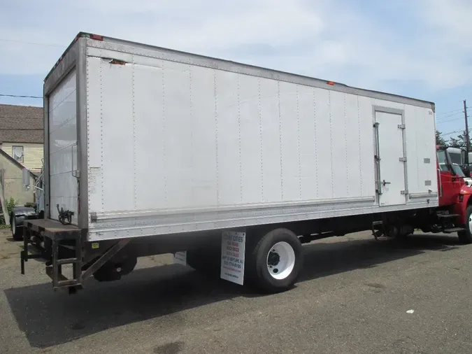 2018 INTERNATIONAL 4300