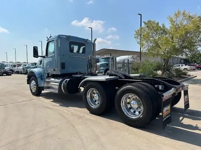2022 Peterbilt 567