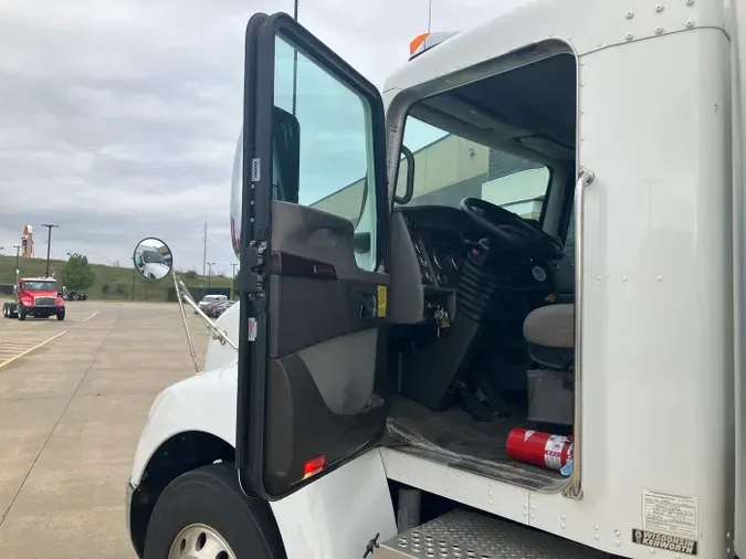 2020 Kenworth T270
