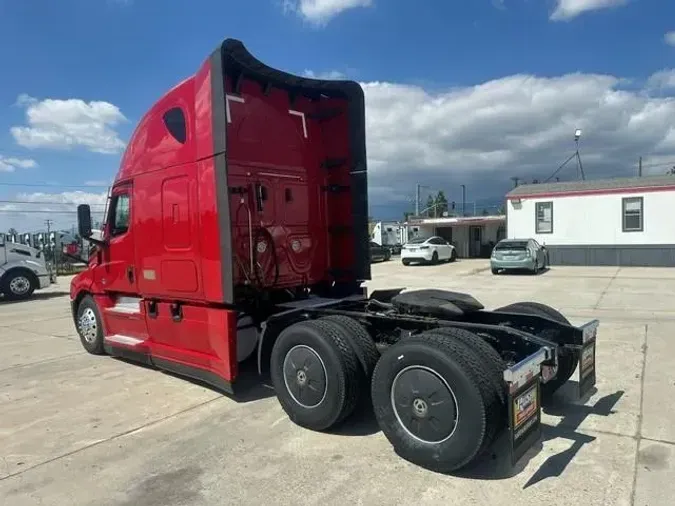 2022 Freightliner Cascadia