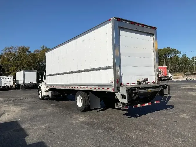 2018 Freightliner M2