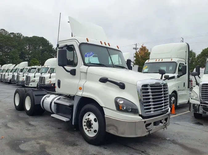 2019 FREIGHTLINER/MERCEDES CASCADIA 1253bc012bc7ac6f92f4eeadeabe7464b52