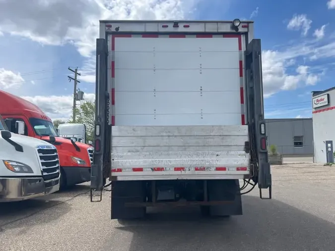 2016 FREIGHTLINER/MERCEDES M2 106