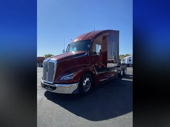 2025 Kenworth T680